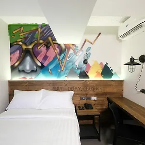 U Makati 3* Makati City